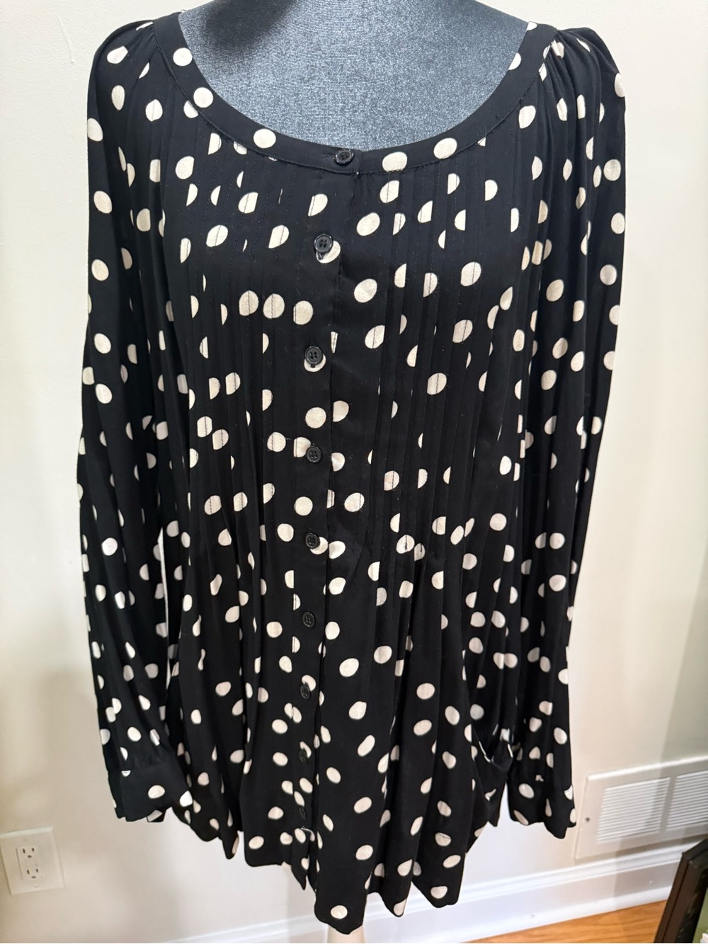 Spense Black and White Polka Dot Top